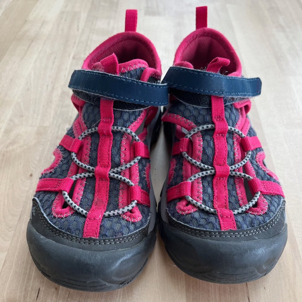 Decathlon girls sandals, size 13